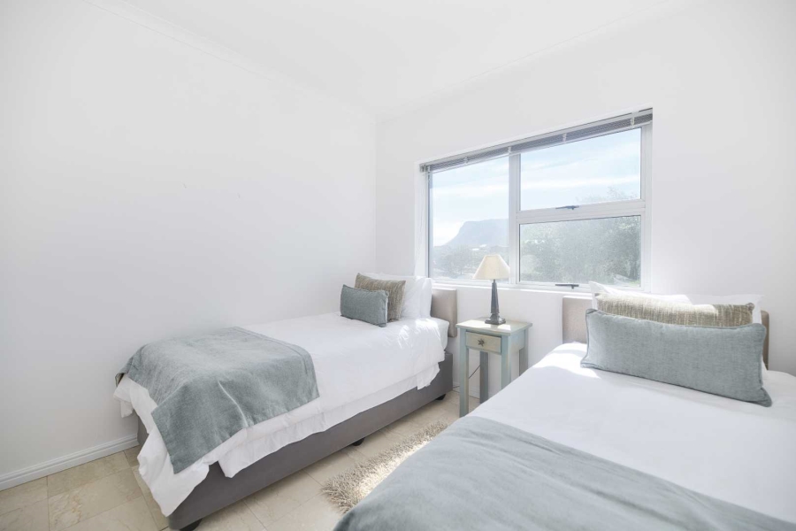 5 Bedroom Property for Sale in Kleinbaai Western Cape